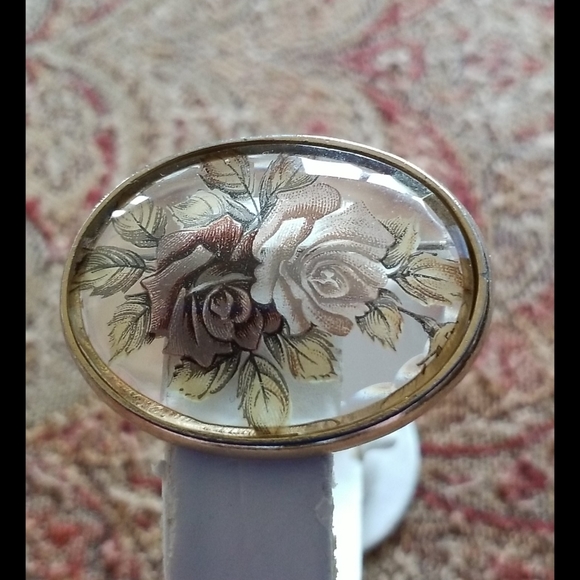 Etched Roses Brooch - Picture 3 of 16